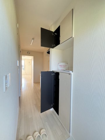 メゾン　ド　グラティアの収納