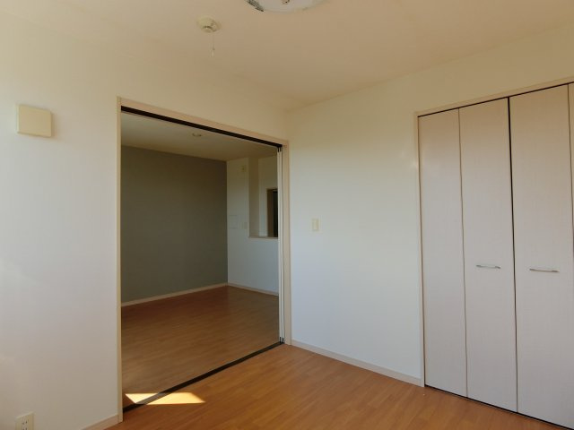 エヌリードの洋室