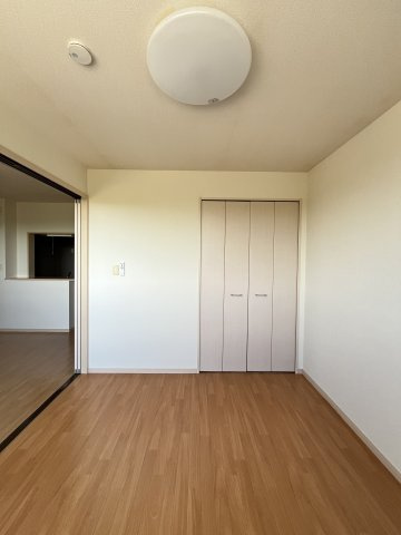 エヌリードの洋室