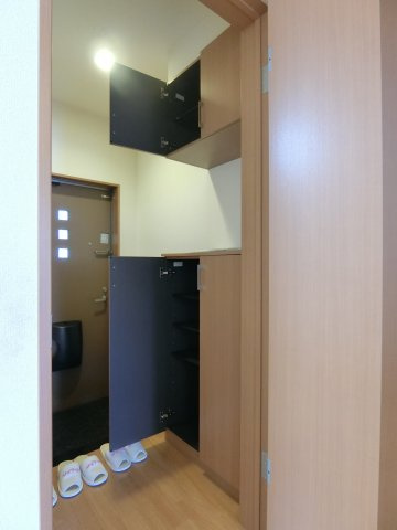 フローラルコート桜の収納
