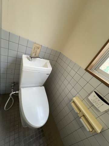 津山市戸島貸事務所　46.8㎡のトイレ|女子トイレ（共用）