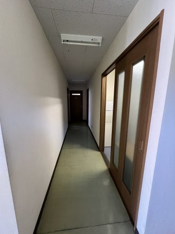 津山市戸島貸事務所　46.8㎡のその他共用部分|廊下