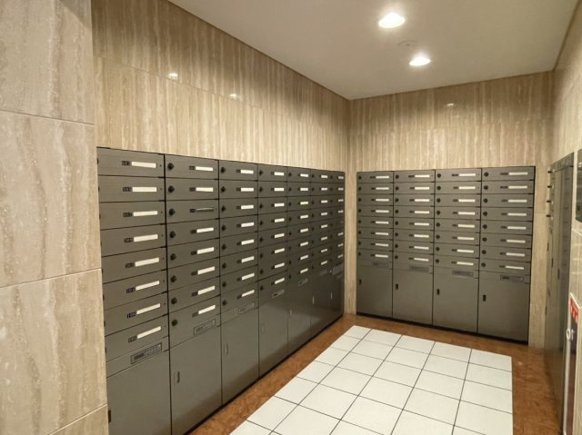 アルファステイツ宮西Ⅱのその他共用部分|宅配ボックス完備！