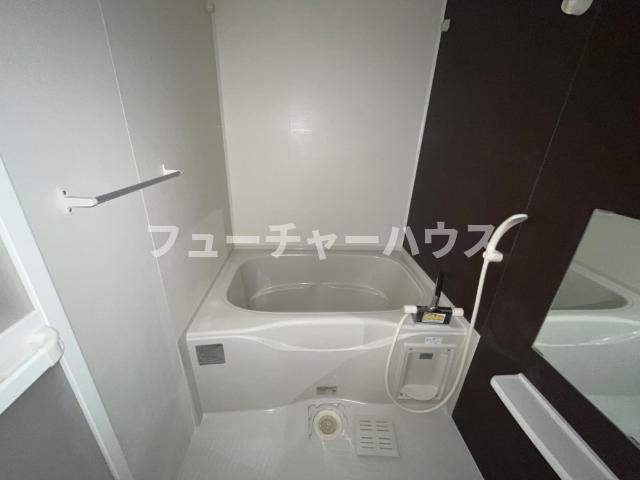 ヴィレッジコンフォート(Ｖｉｌｌａｇｅ　Ｃｏｍｆｏｒｔ）の浴室|バス