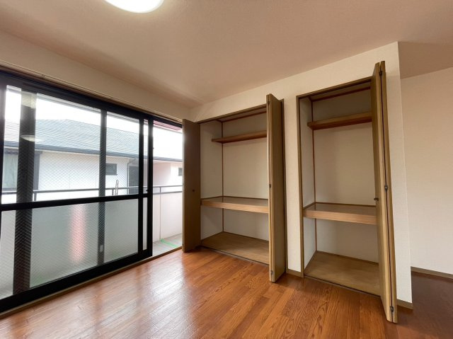 プレステージ芦屋C棟の洋室