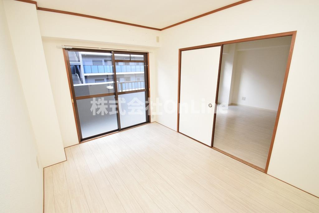 ライラック上本町の洋室
