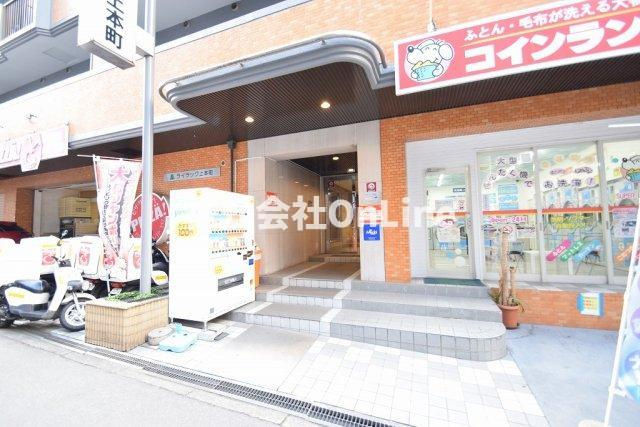 ライラック上本町のエントランス