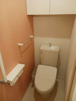 【トイレ】 | シアージュ | 落ち着いた色調のトイレです