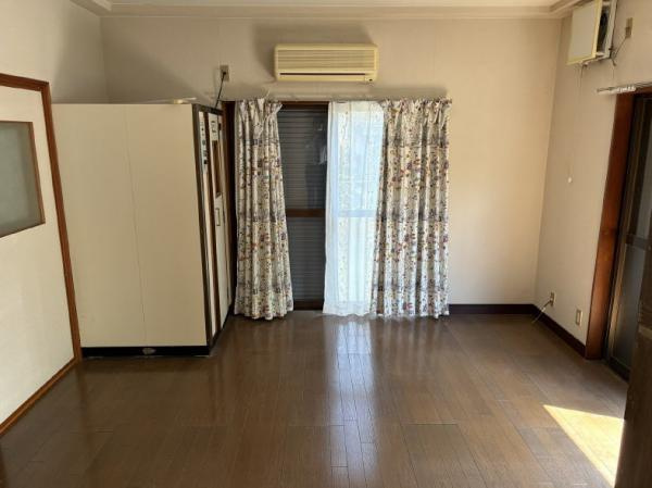 【居間・リビング】