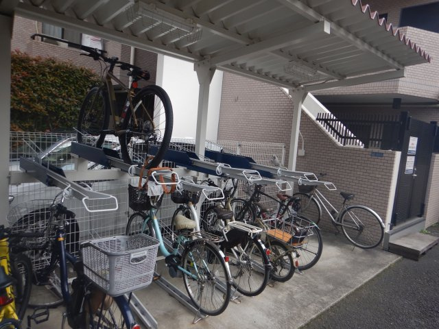 サンヴェール門前仲町の駐輪場
