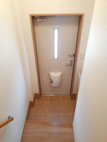 グランツ広の玄関