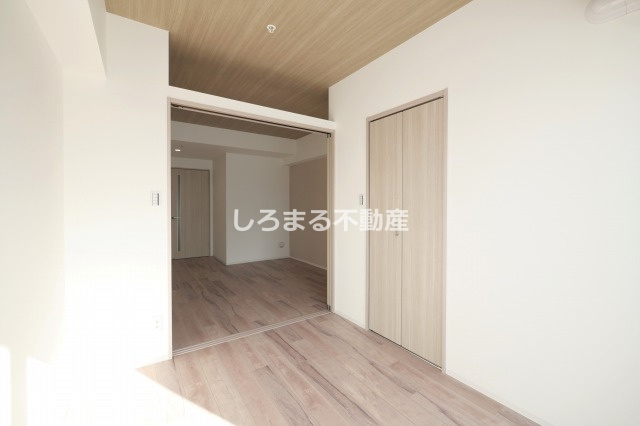 アルティザ南堀江の洋室
