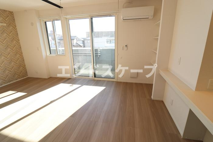 D-ROOM紅雲町Bの居間・リビング|高崎、前橋のお部屋探しはエンドスケープまで！お客様の理想お聞かせ下さい♪