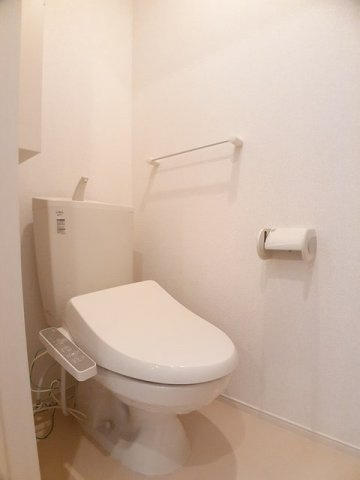 【トイレ】 | シャノアール西安上 | コンパクトで使いやすいトイレです