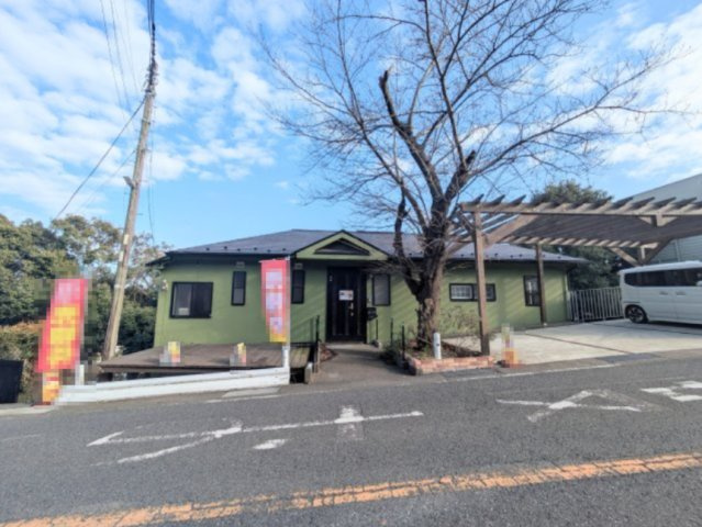 鎌倉山の自然豊かな住環境　５LDK＋２S