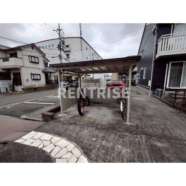 メゾン山和のエントランス