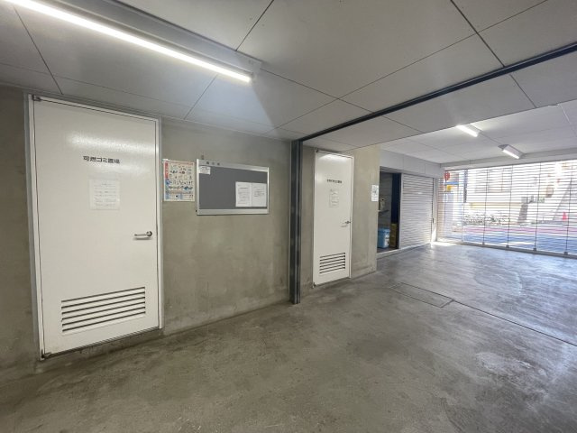 ゴミ置き場