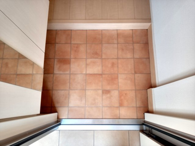 【エントランス】 | D-room伊勢丘