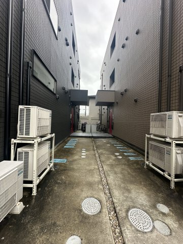 ルロジュマンの駐車場