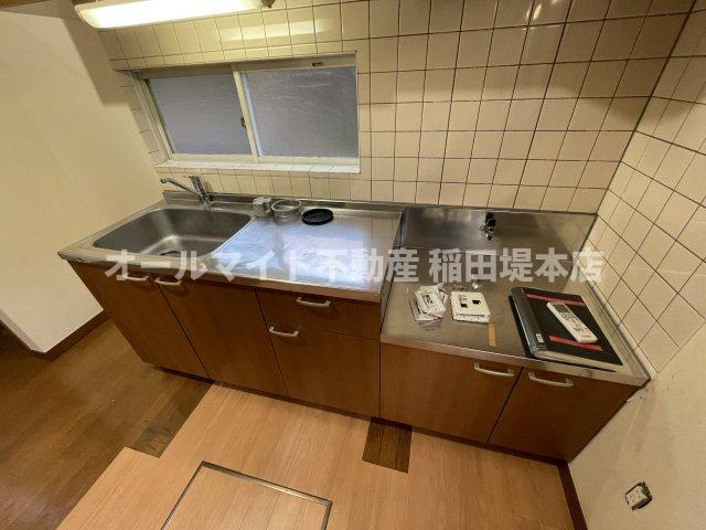 ファーストビューのキッチン