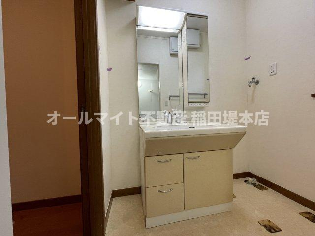 ファーストビューの洗面所