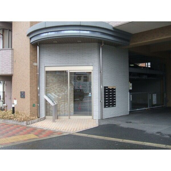 【エントランス】 | ラグ・フラットS　★プライスホームなら仲介手数料が割引価格です★