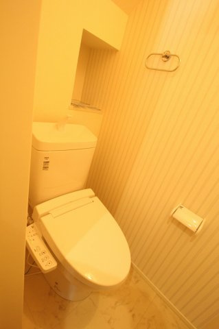 一宮中町　【特別価格】　新築戸建　⑨　　のトイレ|1Ｆ