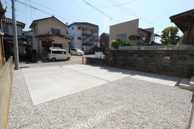 一宮中町　【特別価格】　新築戸建　⑨　　の駐車場