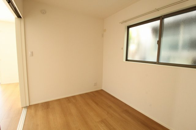 一宮中町　【特別価格】　新築戸建　⑨　　の洋室|1Ｆ　4.3帖