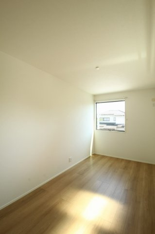 一宮中町　【特別価格】　新築戸建　⑨　　の洋室|2Ｆ　南西の部屋　6.8帖