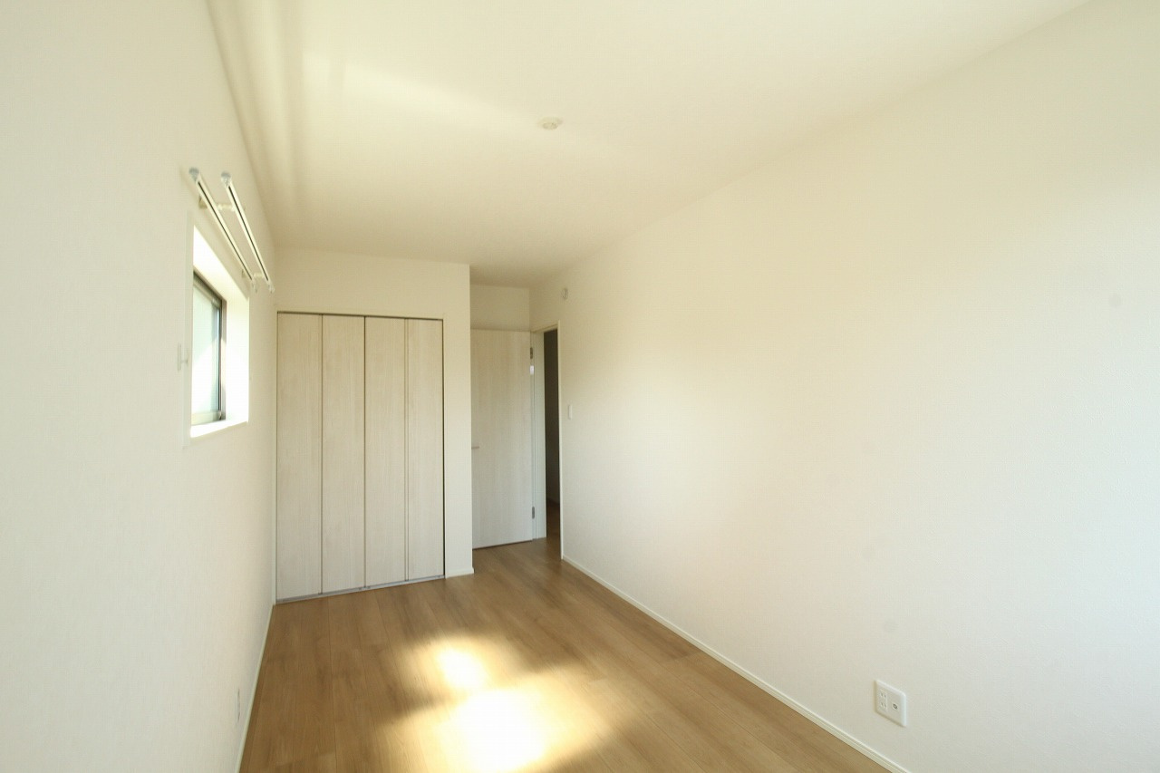 一宮中町　【特別価格】　新築戸建　⑨　　の洋室|2Ｆ　南西の部屋　6.8帖