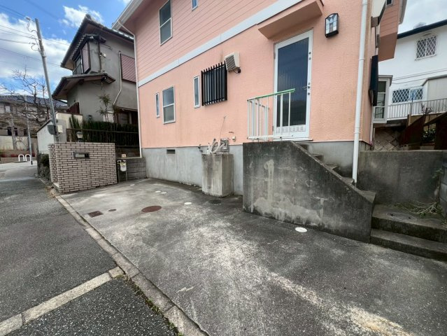 東白川台4丁目貸家の駐車場