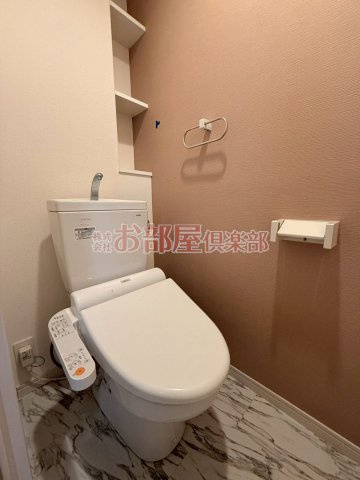 ヴィラ・ジャスミンのトイレ|落ち着いた色調のトイレです