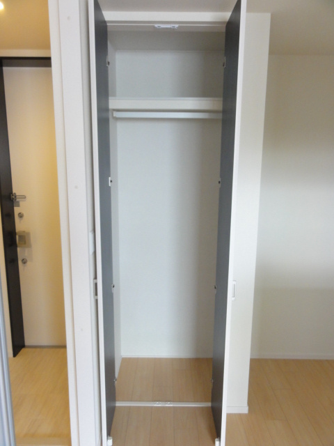 メゾン アネシスの収納|キッチン横収納