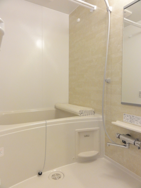 メゾン アネシスの浴室|追い焚き・乾燥機付きの浴室