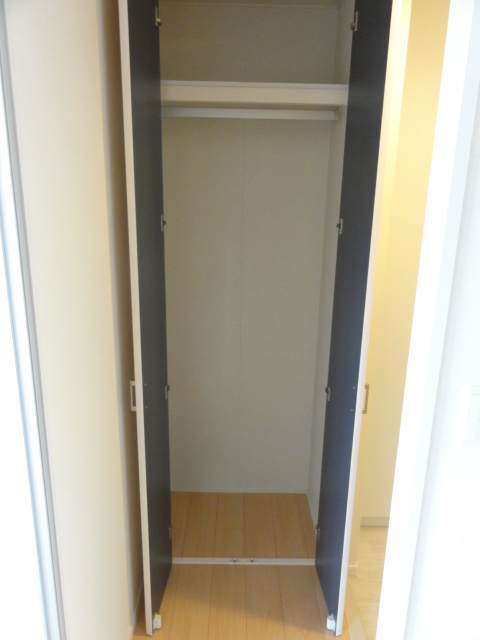 メゾン アネシスの内装|玄関収納