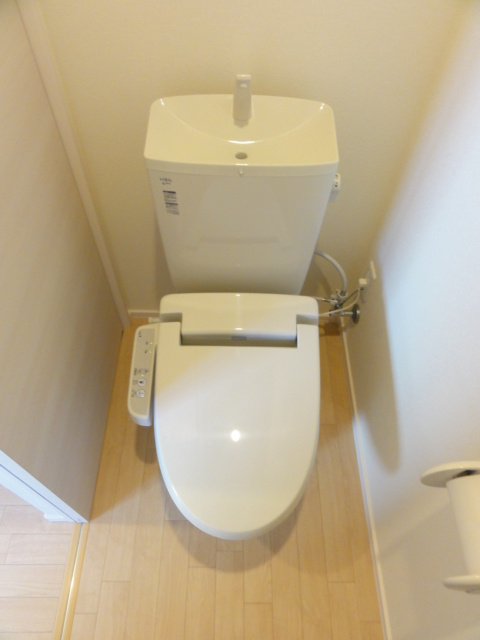 メゾン アネシスのトイレ|ウォシュレット