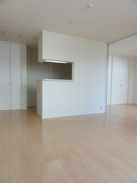 メゾン アネシスの居間・リビング|カウンター式のリビング