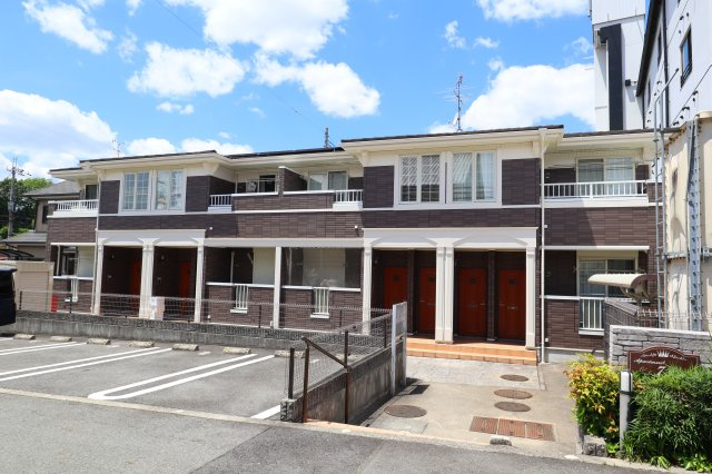 橿原市見瀬町のアパート
