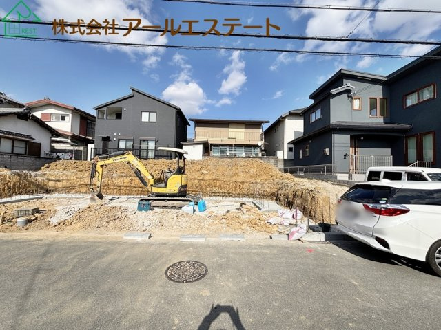 加古川市野口町北野12期　新築戸建の駐車場