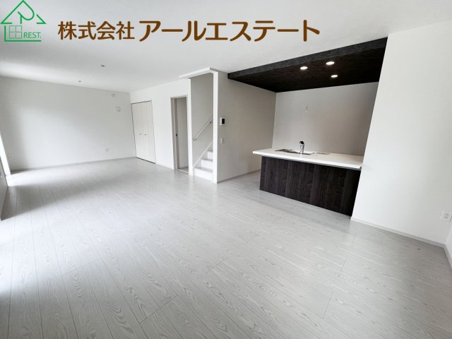 加古川市野口町北野12期　新築戸建の居間・リビング