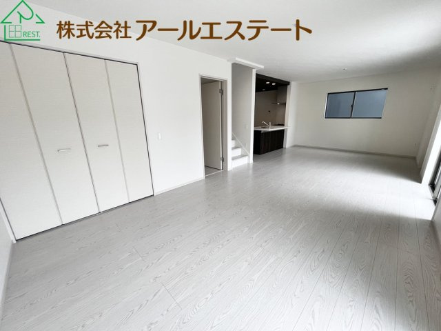 加古川市野口町北野12期　新築戸建の内装
