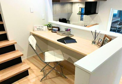 【居間・リビング】 | 【新築分譲住宅】山形市泉町 | 同ハウスメーカー施工例となります。実際に設置されるサイズや製品とは異なります。詳しくはお問合せください。