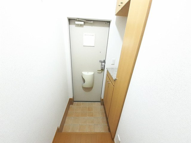 さくらヒルズ霞台　弐番館の玄関
