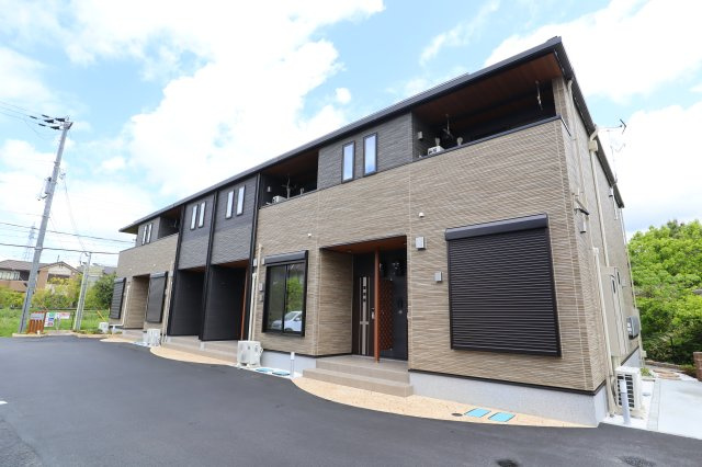橿原市北妙法寺町のアパート