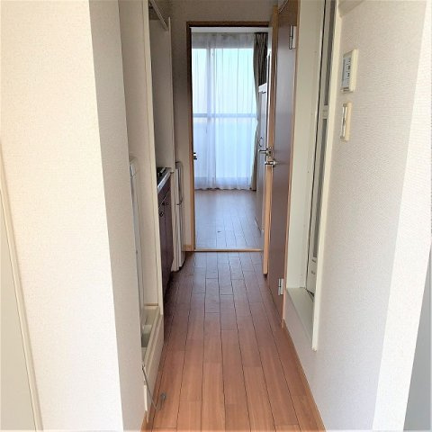落ち着いた玄関です