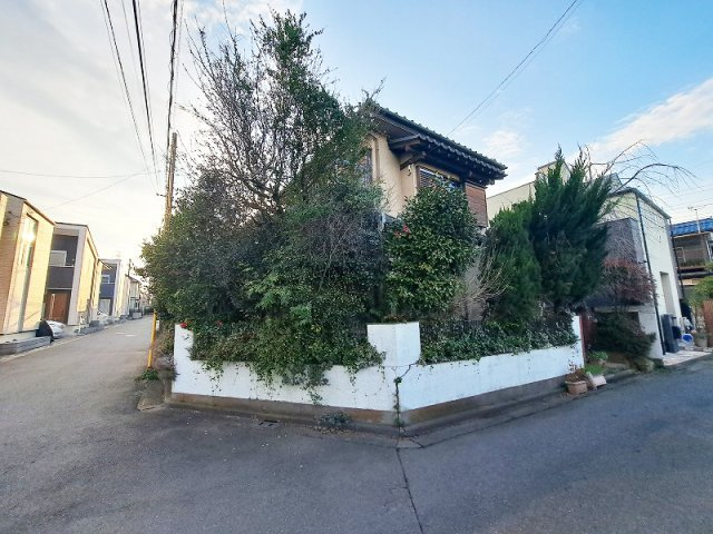 【外観】 | 練馬区西大泉町　建築条件無売地　全1区画　(保谷店) | コンビニ、ドラッグストア、郵便局、クリニックも徒歩10分圏内に揃います。
