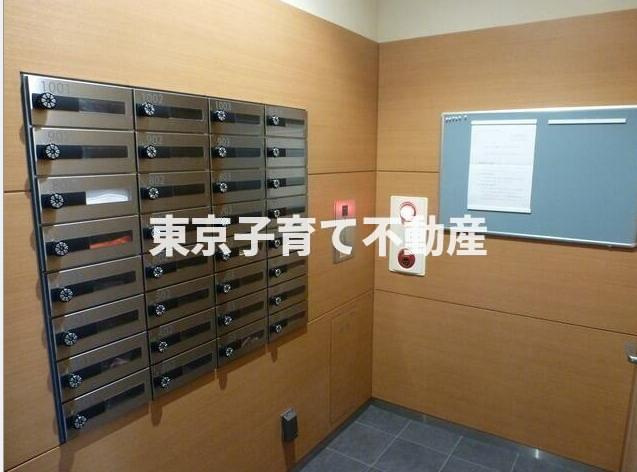 フォレストビュー護国寺のロビー