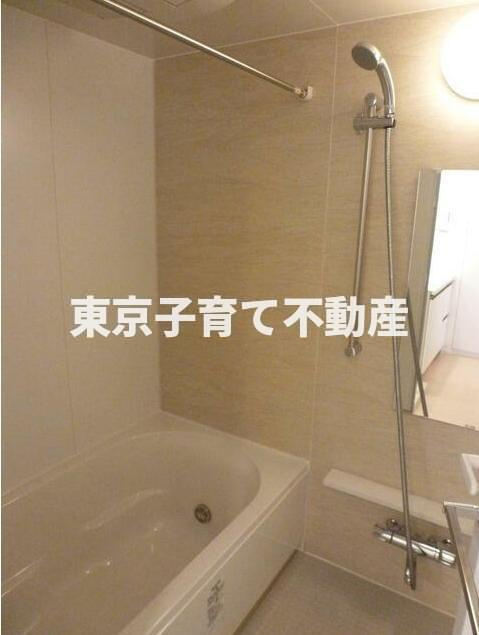 フォレストビュー護国寺の浴室