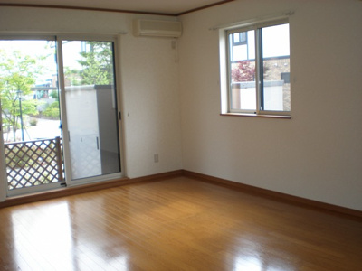 【居間・リビング】 | リジェールＩ | エアコン付き１２帖ＬＤＫ